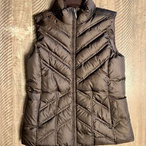 Eddie Bauer classic goose down vest Brown size S